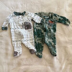 Kids One Pieces Footies Set - Green and White